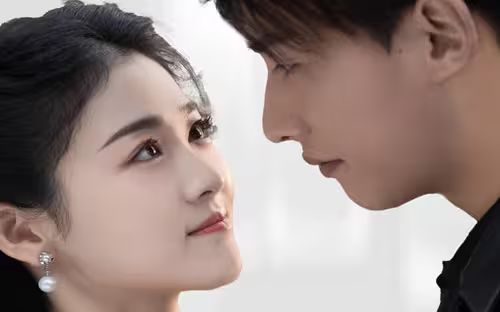 拒绝复婚的她，又美又飒封面图