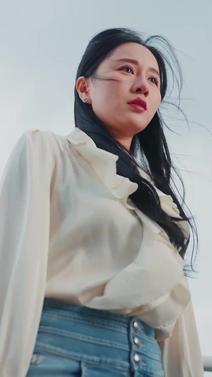 广告女王封面图