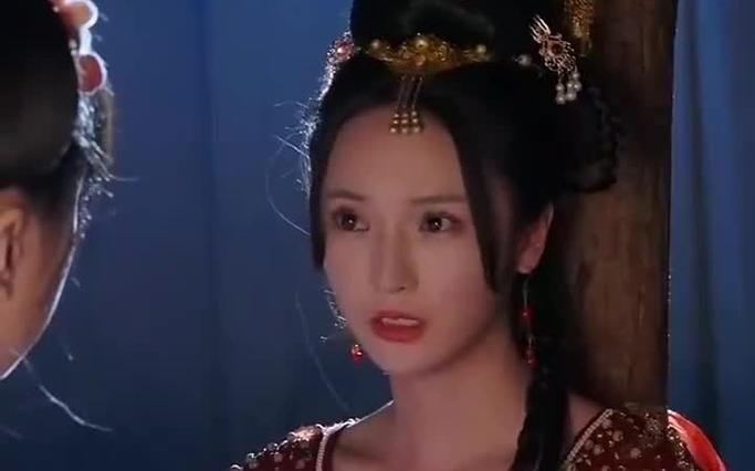 穿越后，我靠网购当皇后封面图