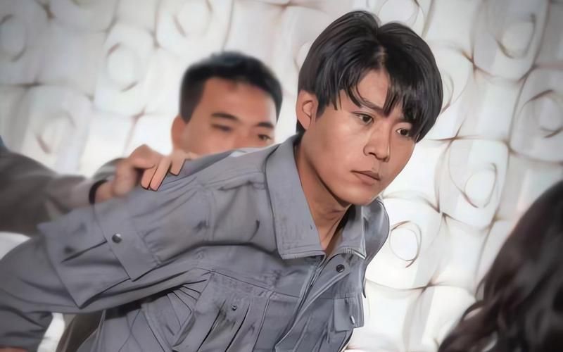 打工人的最强身份封面图