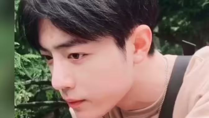 世间万物不及你封面图