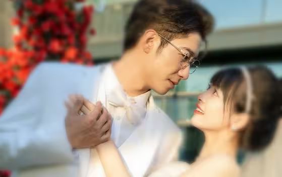 在骆总怀里撒个娇封面图