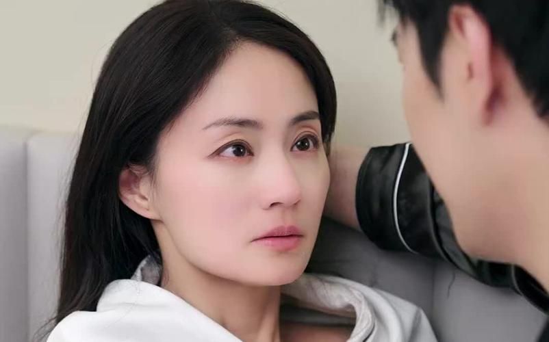 贴身女侍卫的契约婚姻封面图