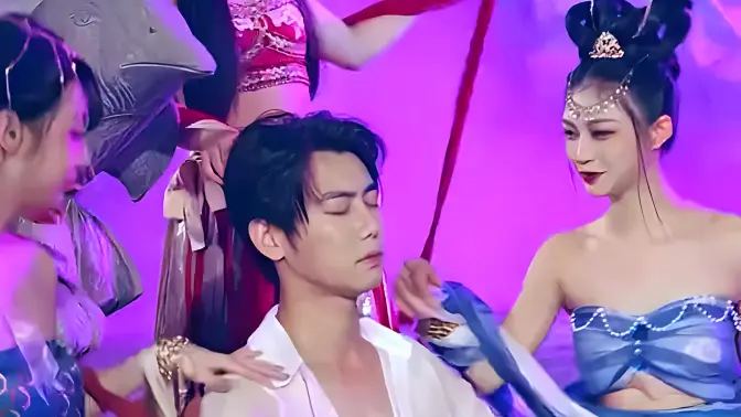 狂龙傲世封面图