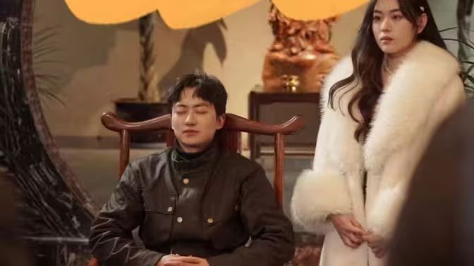 真假尊上封面图